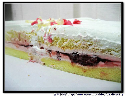 《試吃》自由之丘 – 膠原草莓蛋糕