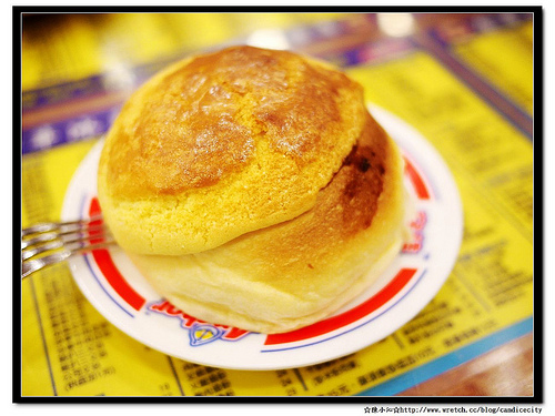 【2012香港自由行】＊旺角＊金華冰廳 – 馳名菠蘿包、油有分唷！