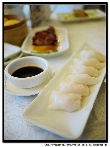 【2012香港自由行】＊尖沙嘴＊煌府婚宴專門店-來港最愛:超好吃的脆皮燒肉+流沙包，啵棒!