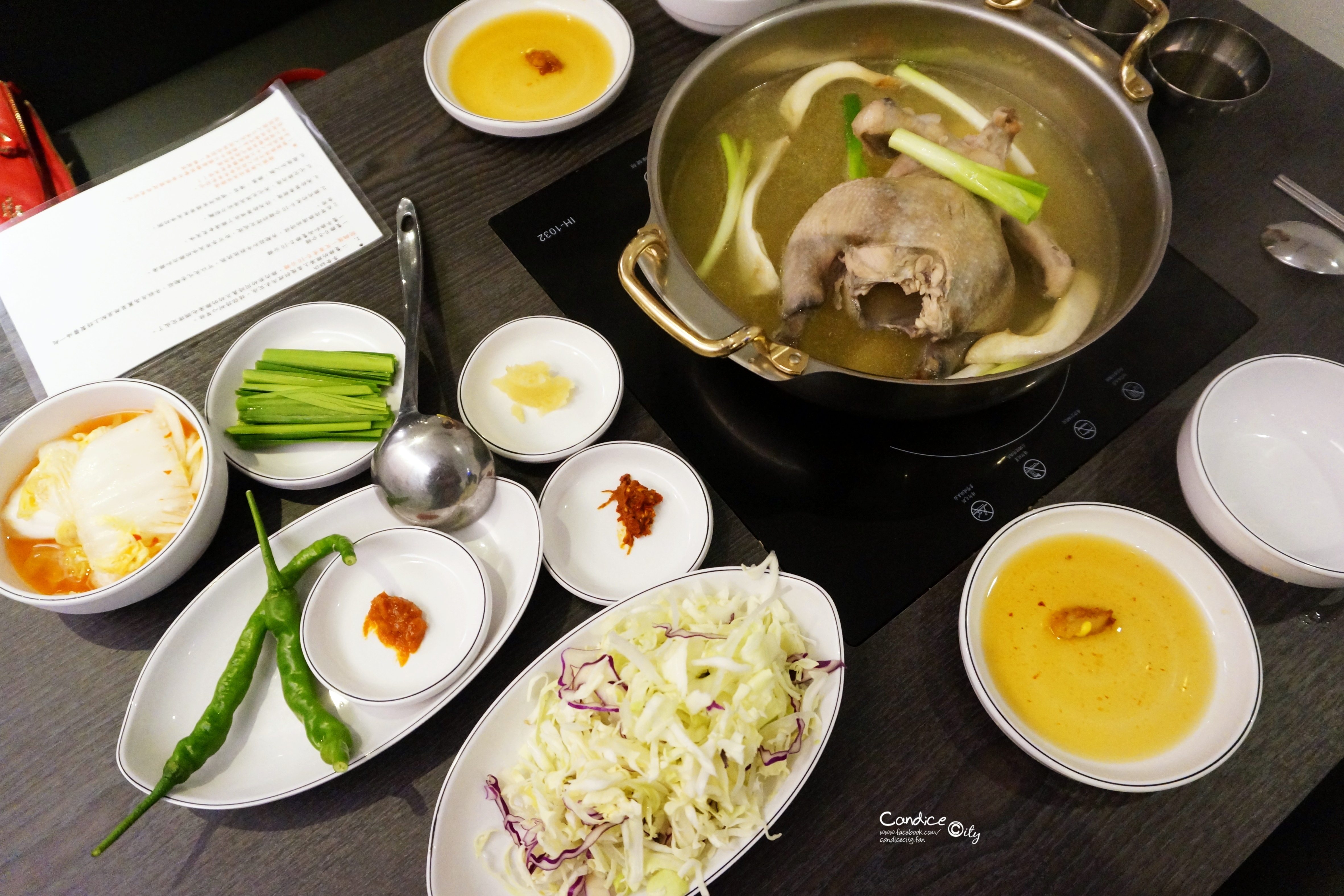 《東區》孔陵一隻雞 來自韓國的味道,一模一樣好美味! @陳小沁の吃喝玩樂