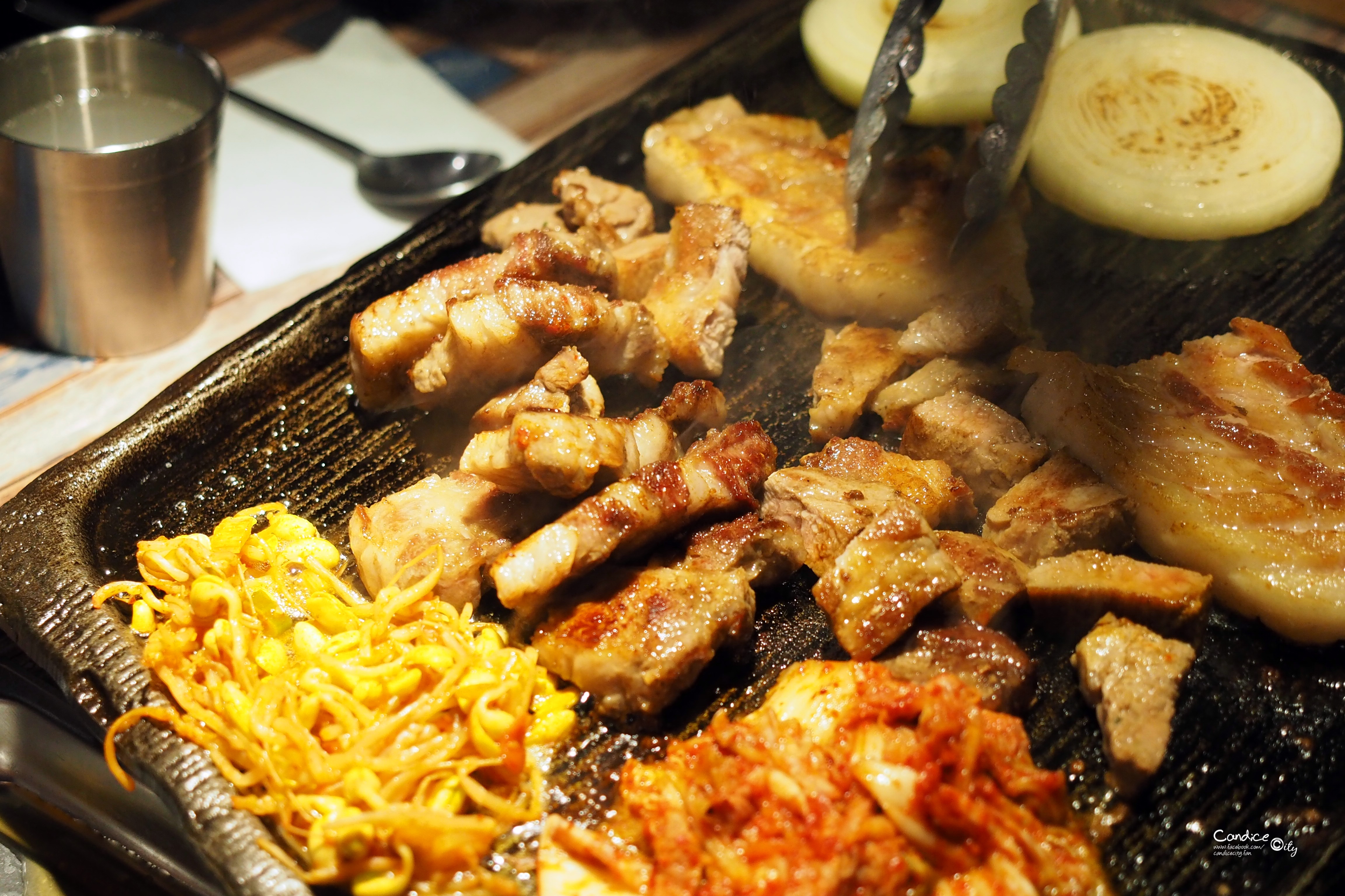 《東區》咚咚家韓式豬肉 大口吃肉這間準沒錯!東區必吃韓國烤肉 @陳小沁の吃喝玩樂