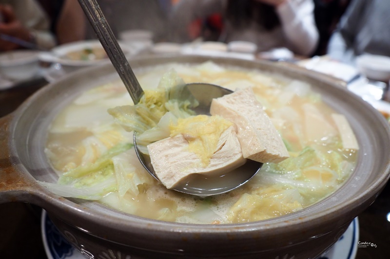 驥園川菜餐廳｜台北第一好喝雞湯,燉12小時老母雞湯!東區美食(含菜單)