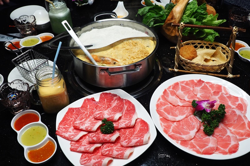 泰滾泰式火鍋 Rolling Thai｜道地泰式椰奶鍋,獨特又好吃!東區美食火鍋!