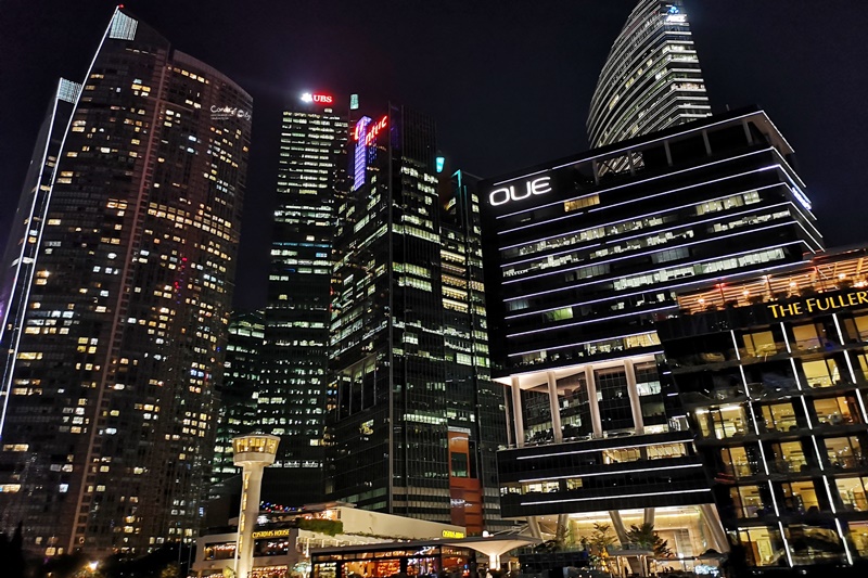 克拉碼頭遊船｜超震撼夜景,行駛摩天大樓旁,一秒愛上新加坡的新加坡景點推薦