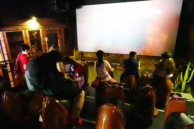 聖淘沙4D探險樂園｜超好玩4D電影院,騎馬射擊壞人比賽很有趣(聖淘沙景點) @陳小沁の吃喝玩樂