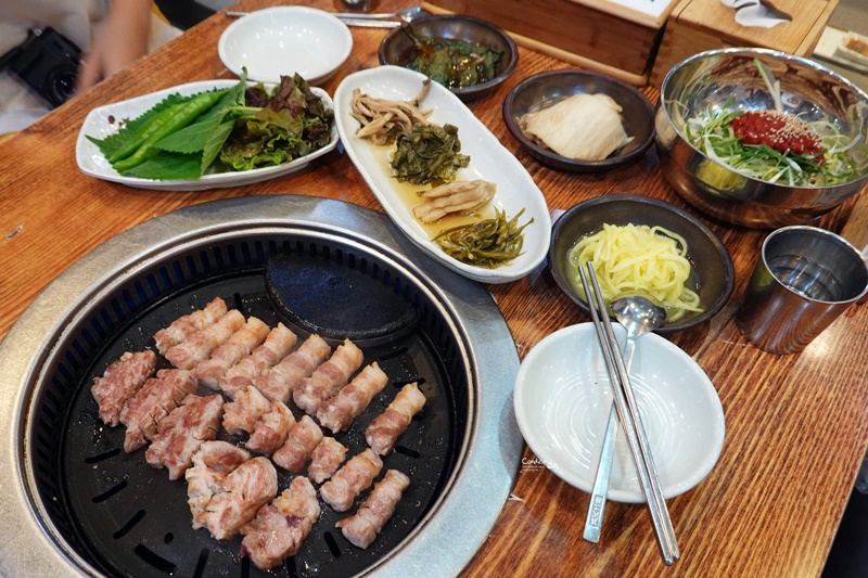 味贊王烤肉｜在地人推薦釜山西面烤肉店,超級好吃五花肉! @陳小沁の吃喝玩樂