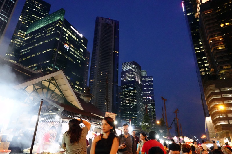 新加坡沙嗲街｜Satay Power 6,摩天大樓下吃沙嗲,越夜越嗨超新奇!老巴剎美食中心