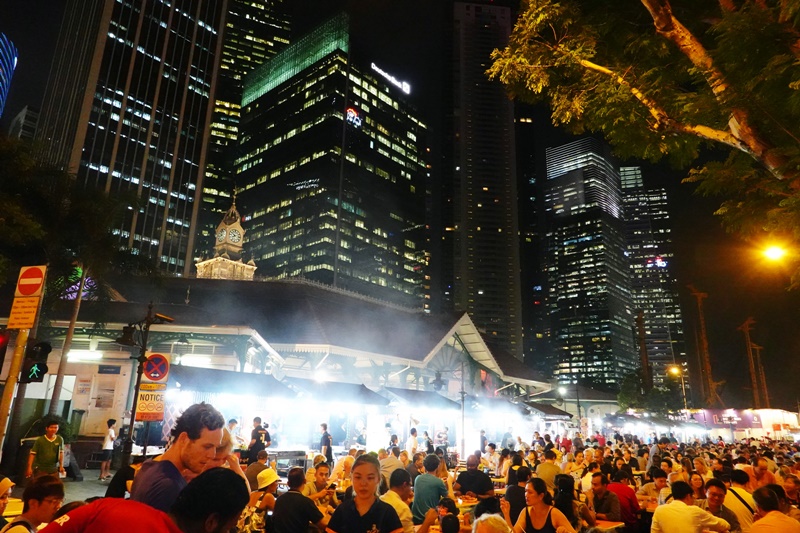 新加坡沙嗲街｜Satay Power 6,摩天大樓下吃沙嗲,越夜越嗨超新奇!老巴剎美食中心