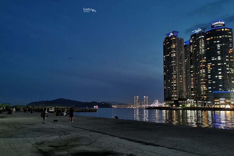 The bay 101冬柏站｜釜山夜景倒影超美,究竟怎麼拍到好照片攻略!