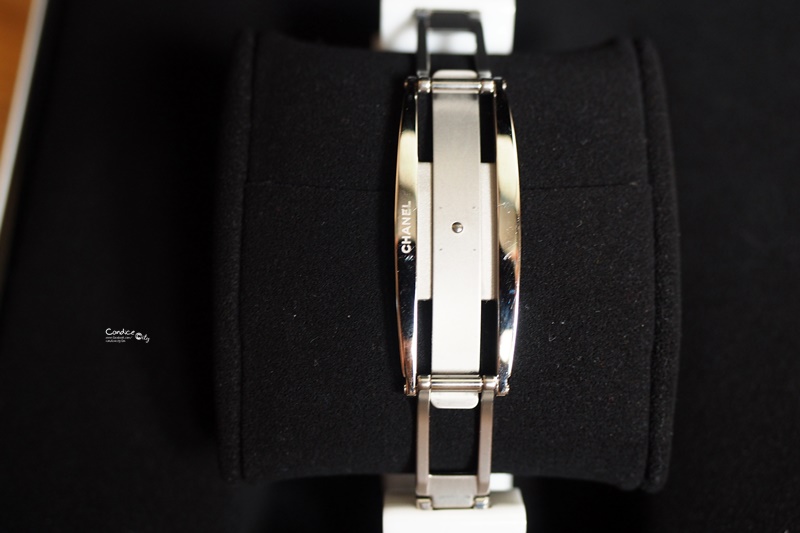 【開箱】CHANEL J12 38mm手錶,機芯透明超美!5周年結婚紀念日禮物開箱!