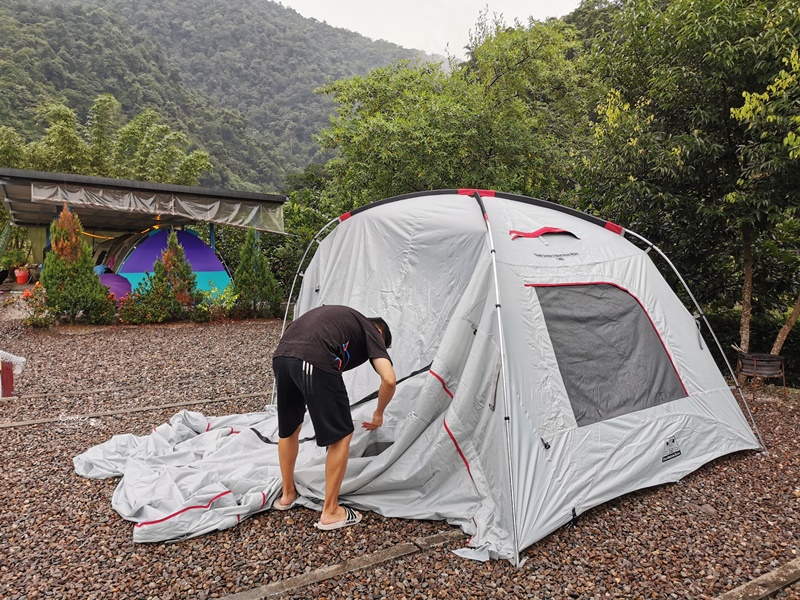 祕密基地露營區｜宜蘭溪邊露營區,夏天露營去玩水/有雨棚/松羅步道旁!