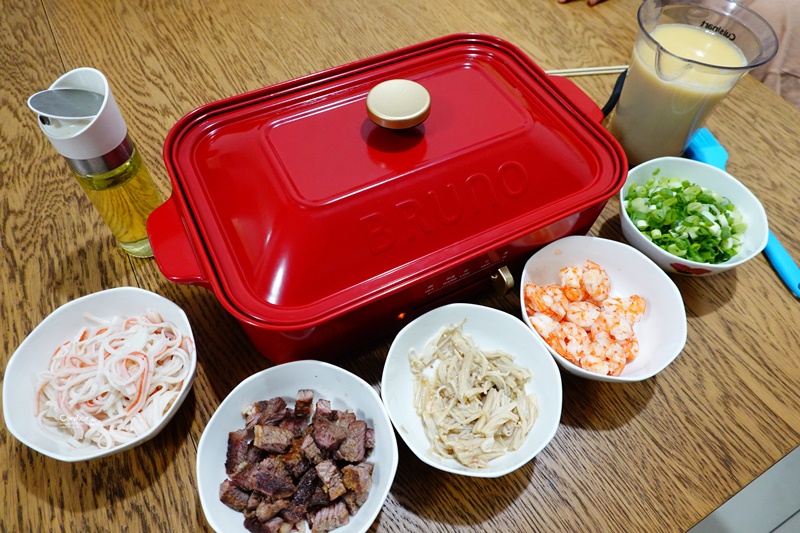 BRUNO電烤盤｜章魚燒/雞蛋糕/鬆餅/烤肉/火鍋樣樣行!每個家裡必備的電器(團購ing)