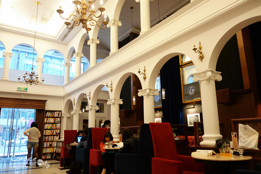《內湖》Moooon River Cafe & Books – 沒騙人，我在圖書館吃美食喝咖啡!