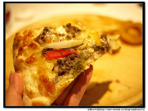 《食記》鬥牛士 Pizza & Pasta @站前店 – 薄皮的來囉!