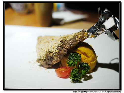 《烏來》名流水岸慢食藝術館 – 讓吃飯變成一種藝術!