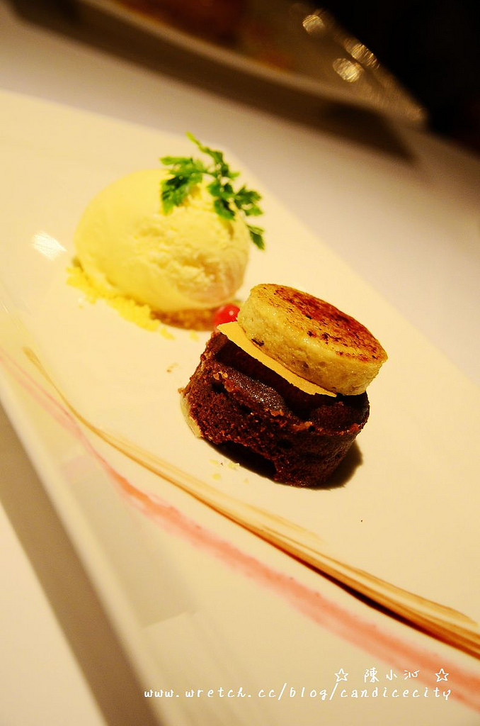 《中山》歐華酒店 地中海牛肋排館 – 鮮嫩欲滴、美味至極的的肋眼牛排，慶祝5200！